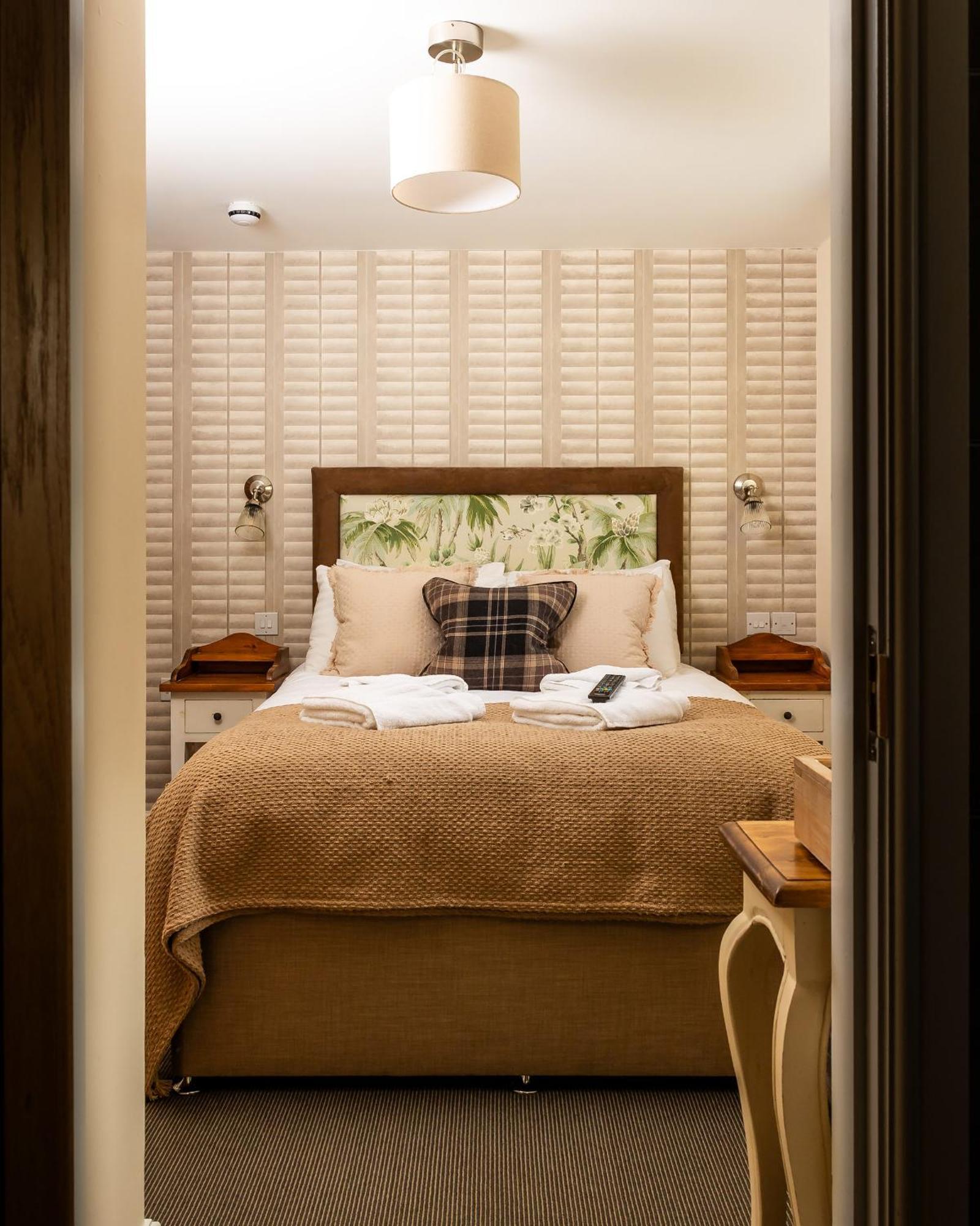 The Olde Coach House Inn Ashby Saint Ledgers Esterno foto
