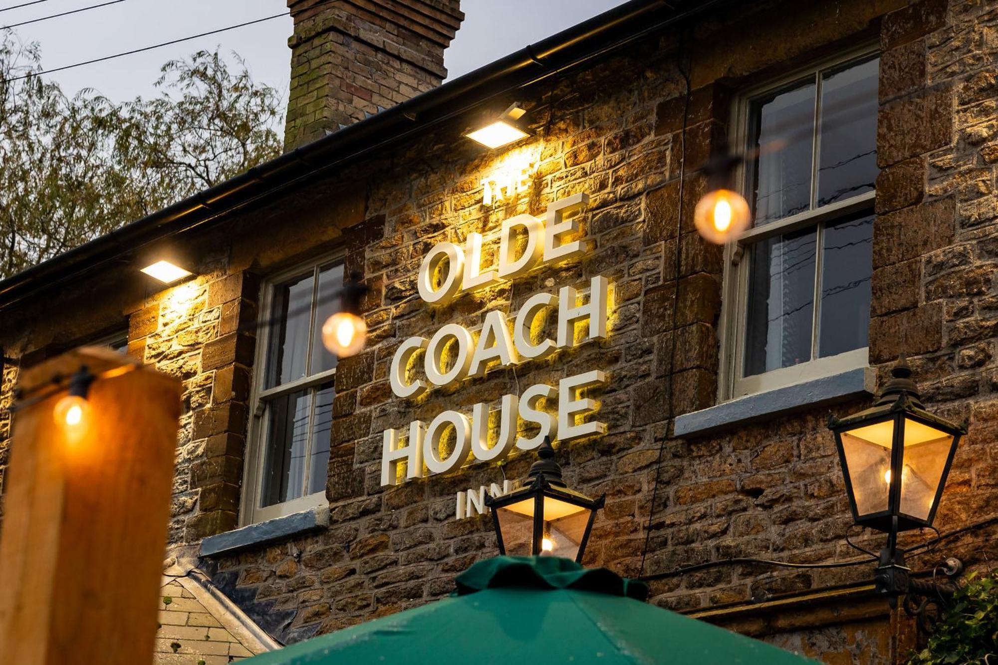 The Olde Coach House Inn Ashby Saint Ledgers Esterno foto
