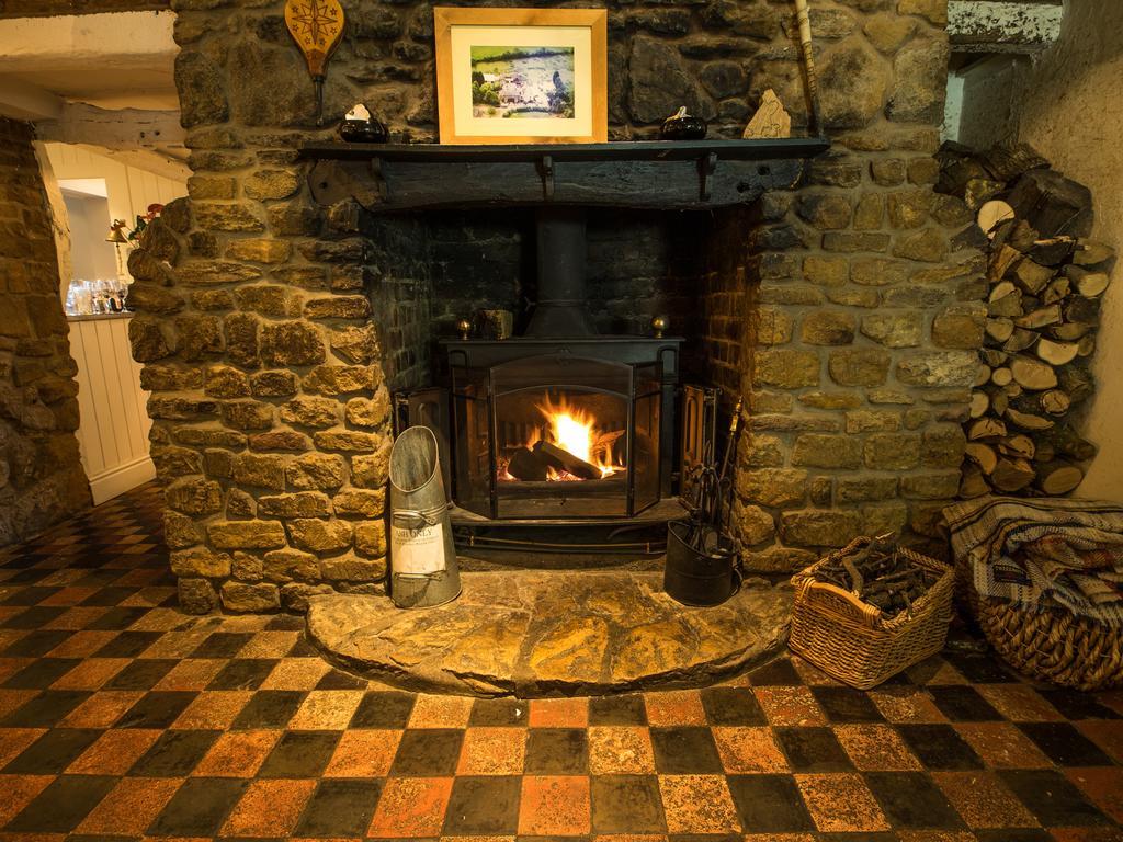 The Olde Coach House Inn Ashby Saint Ledgers Esterno foto