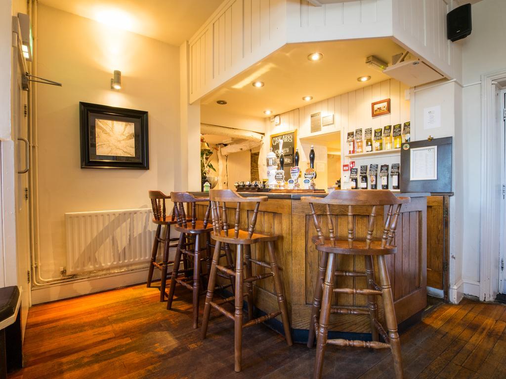 The Olde Coach House Inn Ashby Saint Ledgers Esterno foto